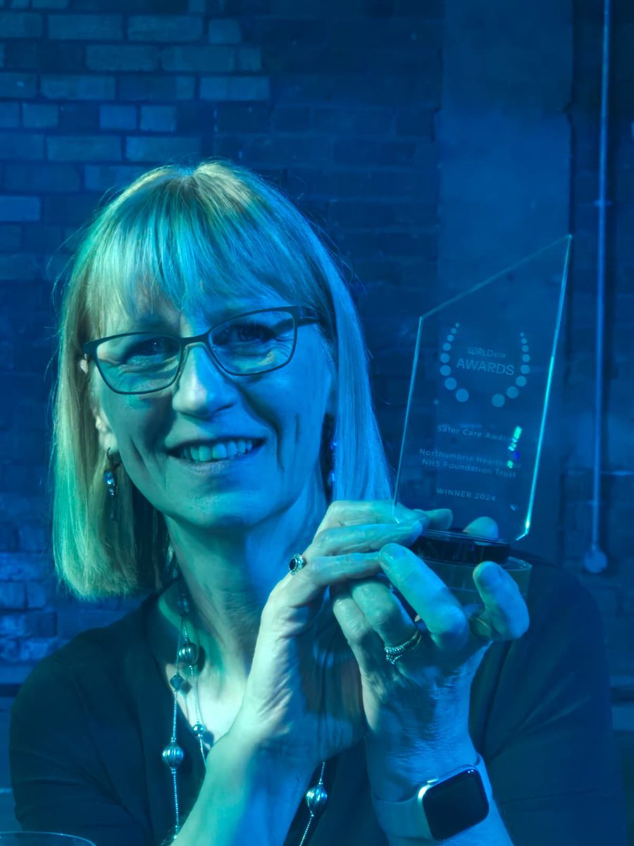 Elaine Francis tweet media