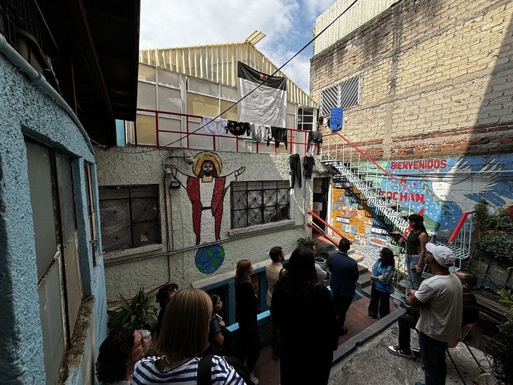 AcnurMexico's tweet photo. Agradecemos a 🇮🇪, 🇯🇵, 🇳🇴, 🇩🇰, 🇪🇺, 🇳🇿, 🇸🇪, 🇨🇦 y 🇳🇱 por conocer el contexto de la población refugiada en #CDMX, la 2da con más solicitudes. Analizamos juntos los retos en acceso a servicios, alojamiento y seguridad. Con su apoyo, ¡ la CDMX puede ser un lugar de #Integración! https://t.co/zCqBQu4uEe