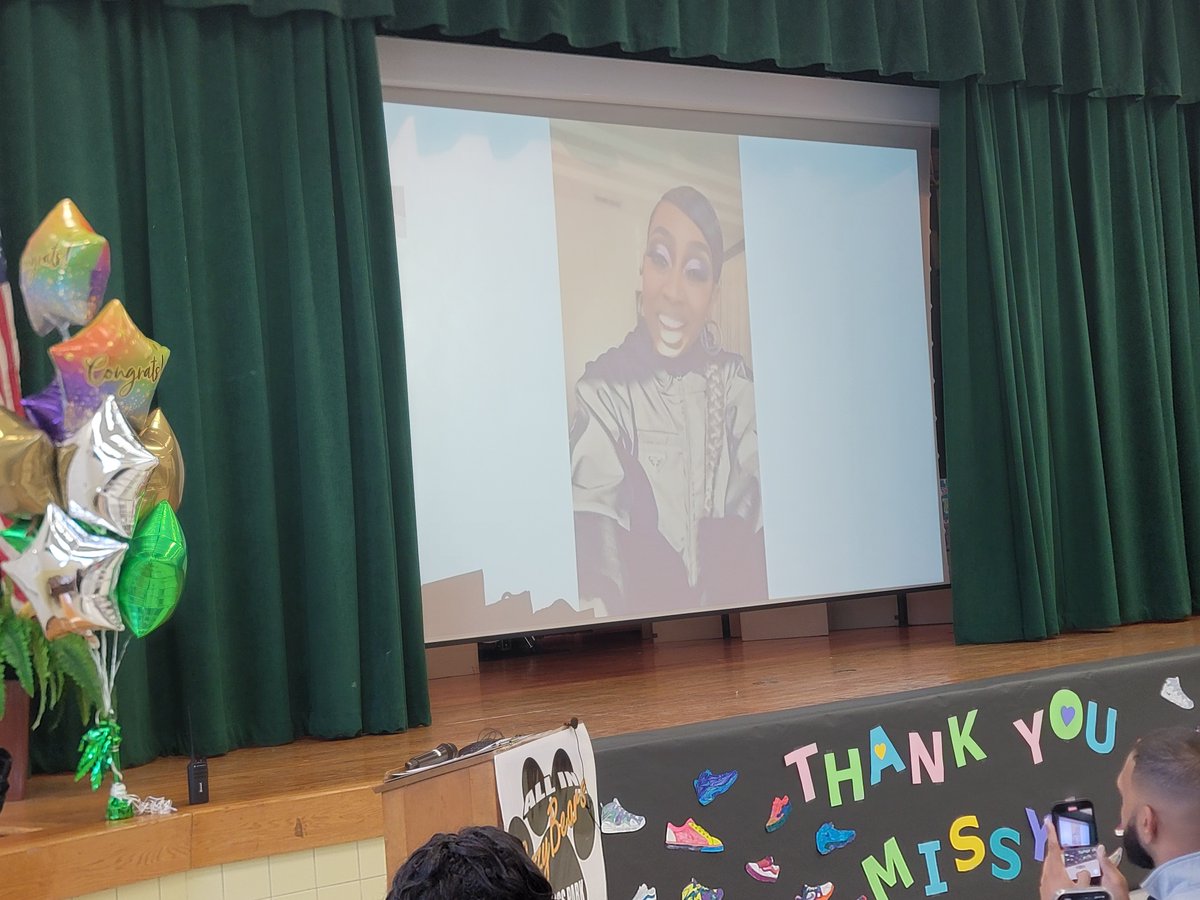 PortsVASchools's tweet photo. Every Douglass Park Elementary student was gifted brand new shoes by music legend and Portsmouth native @MissyElliott as part of #MissyElliottDay! If you want to find ways to give back, visit the PPS Community page at https://t.co/KFgjzGNzEC. #PPSShines https://t.co/UCgSjkr26R