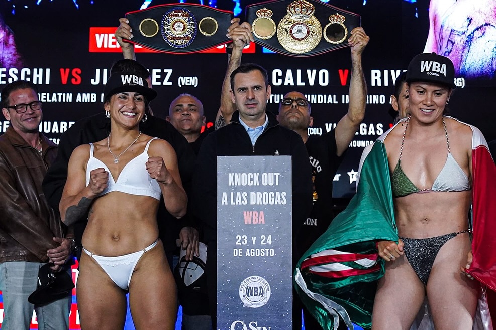 Grax mis Tías Nazarena Romero y Paulette Valenzuela x hacer esa propuesta de complacerse entre Uds, ambas sexys pero muy fuertes, con carácter, como siempre mis Mejores deseos, Dios las Bendiga, las amo mis chambeadoras, mis vecinas campeonas de vida :D :D :D