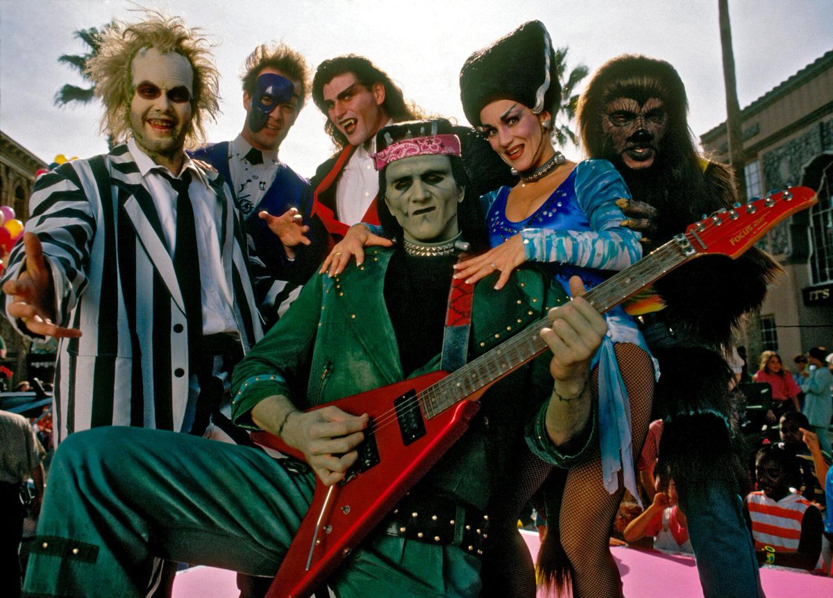 Gratuitous Theme Parks tweet media