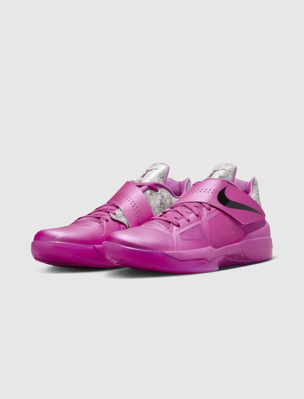 EQL on X Inspired by love and remembrance the Nike Zoom KD IV Aunt Pearl holds a special message. Designed in honor of Kevin Durant s late aunt Pearl these shoes aren t just