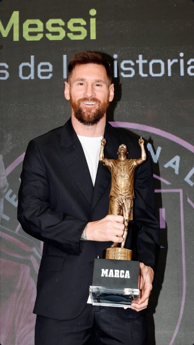DloPashaei's tweet photo. Messi🌎🐐..•
#messi 
#دلووپاشايى https://t.co/fTgoNmdbaT