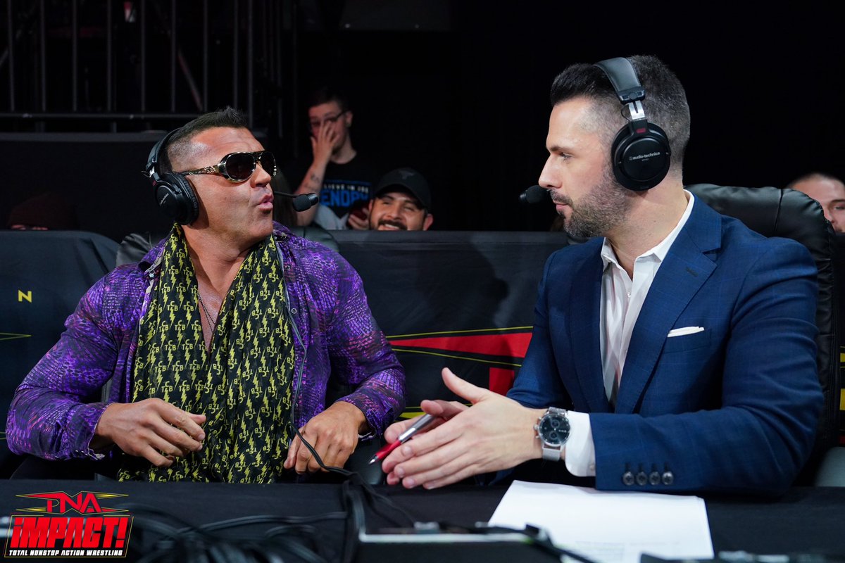FrankieKazarian's tweet photo. The SoCal fashion plate. The #KingofTNA
The #KingofCommentary
Ladies and gentleman, your referee for the @ThisIsTNA world title match at the biggest show of the year #BoundForGlory 🖕🏼 https://t.co/KsGLWF8NTg