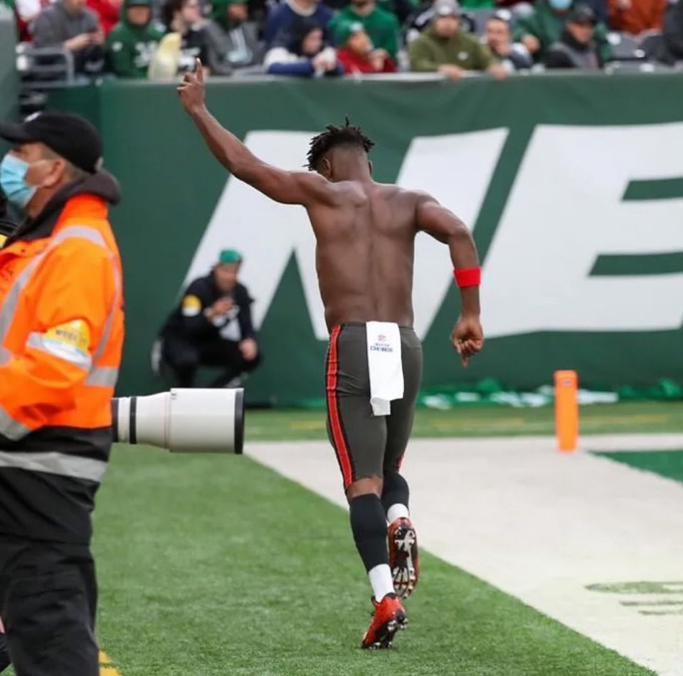 jedh00d's tweet image. 