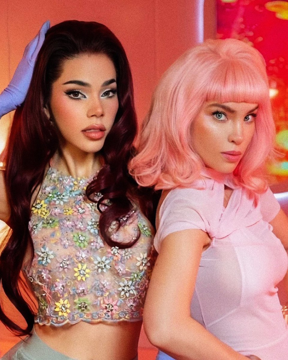 KeninisMx's tweet image. Kenia OS &amp;amp; Belinda para su próxima colaboración “JACKPOT”. 🎰