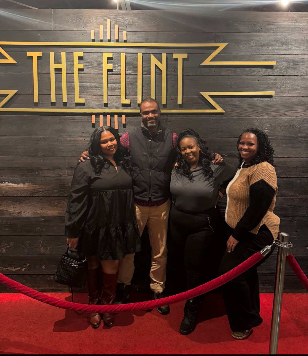 AubriRose_'s tweet image. #Ramily #DrO #MathMajors #Fall18 #Spr18 

Off Guards &amp;gt;