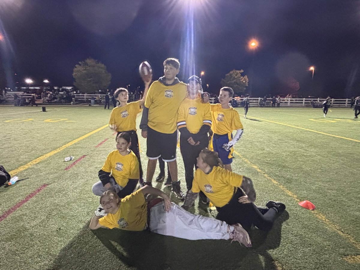 Huge thanks to the flag football coaches from the Orillia area who organized a fun evening! Thursday Night Lights was a fun night for our Brechin Bobcats! <a href="/SevernShores/">Severn Shores PS</a> <a href="/EastOroPS/">East Oro PS</a> <a href="/RamaCentral_PS/">Rama Central</a> <a href="/MarchmontPS/">Marchmont PS</a>