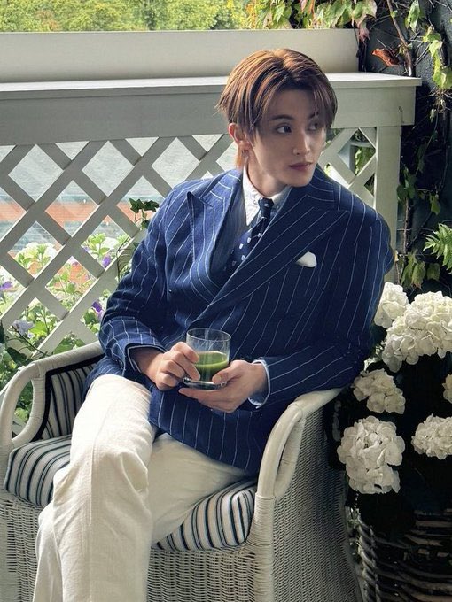 remermarkram's tweet image. : ไปเล่นได้แมะ ปะป๊า พี่ขอไปเล่นได้แมะ

: ให้อยู่ในสายตาปะป๊านะ

: โอเค้ 

: ห้ามวิ่งเสียงดังในวังนะ

: ตึงๆๆๆๆ

: ลูก

: จ๋า