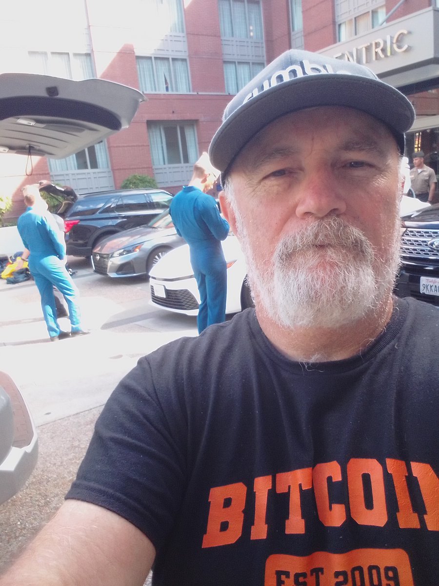 PatrickOfKek's tweet photo. Who projecting more power? @BlueAngels or @PatrickKekistan ?
#Bitcoin #Digital1776 #PowerProjection @GMONEYPEPE @PepesInFrogress @JasonPLowery @CanBsu @IAMpmanuel62 https://t.co/0GBNHCBtKS