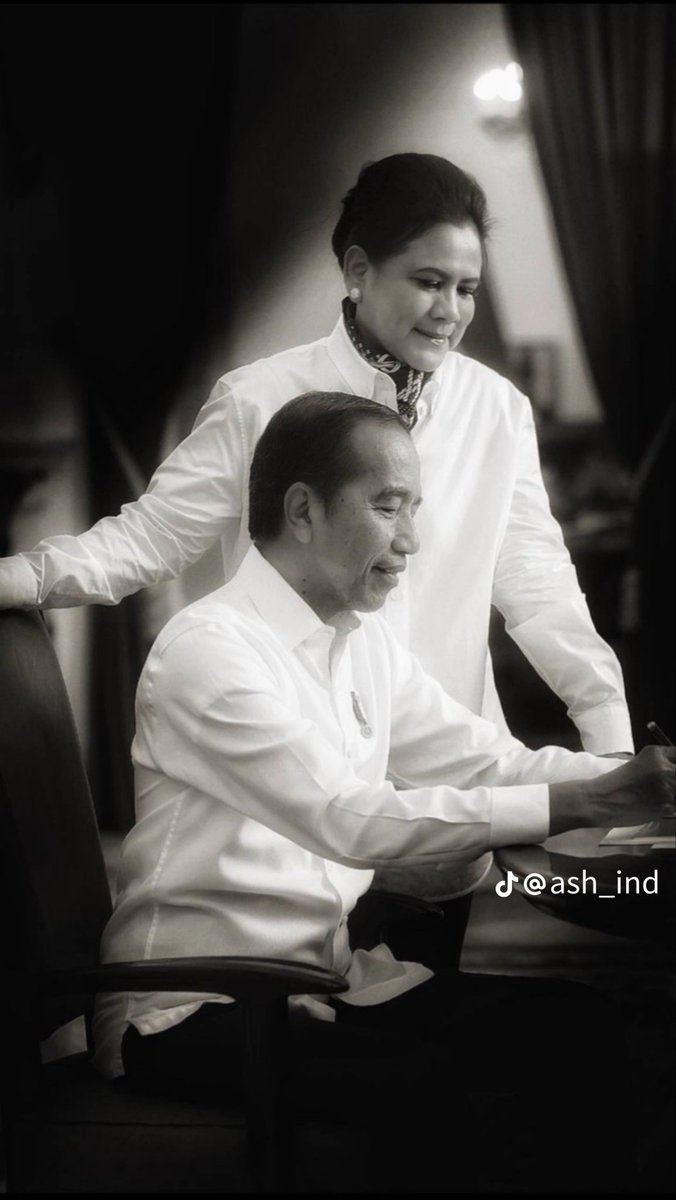 Vรซe Kyoshi๐ (@xquitavee) on Twitter photo Terimakasih pak <a href="/jokowi/">Joko Widodo</a>
Terimakasih bu Iriana
Utk 10 tahun kepemimpinan yg luar biasa
Menjelang purna tugas selamat menjalani hari2 pensiun n istirahat ya pak <a href="/jokowi/">Joko Widodo</a> ๐
Bapak dan ibu selalu ada di hati rakyat Indonesia yg sangat mencintai bapak โค๐ค
#TerimaKasihPakJokowi Terimakasih pak <a href="/jokowi/">Joko Widodo</a>
Terimakasih bu Iriana
Utk 10 tahun kepemimpinan yg luar biasa
Menjelang purna tugas selamat menjalani hari2 pensiun n istirahat ya pak <a href="/jokowi/">Joko Widodo</a> ๐
Bapak dan ibu selalu ada di hati rakyat Indonesia yg sangat mencintai bapak โค๐ค
#TerimaKasihPakJokowi