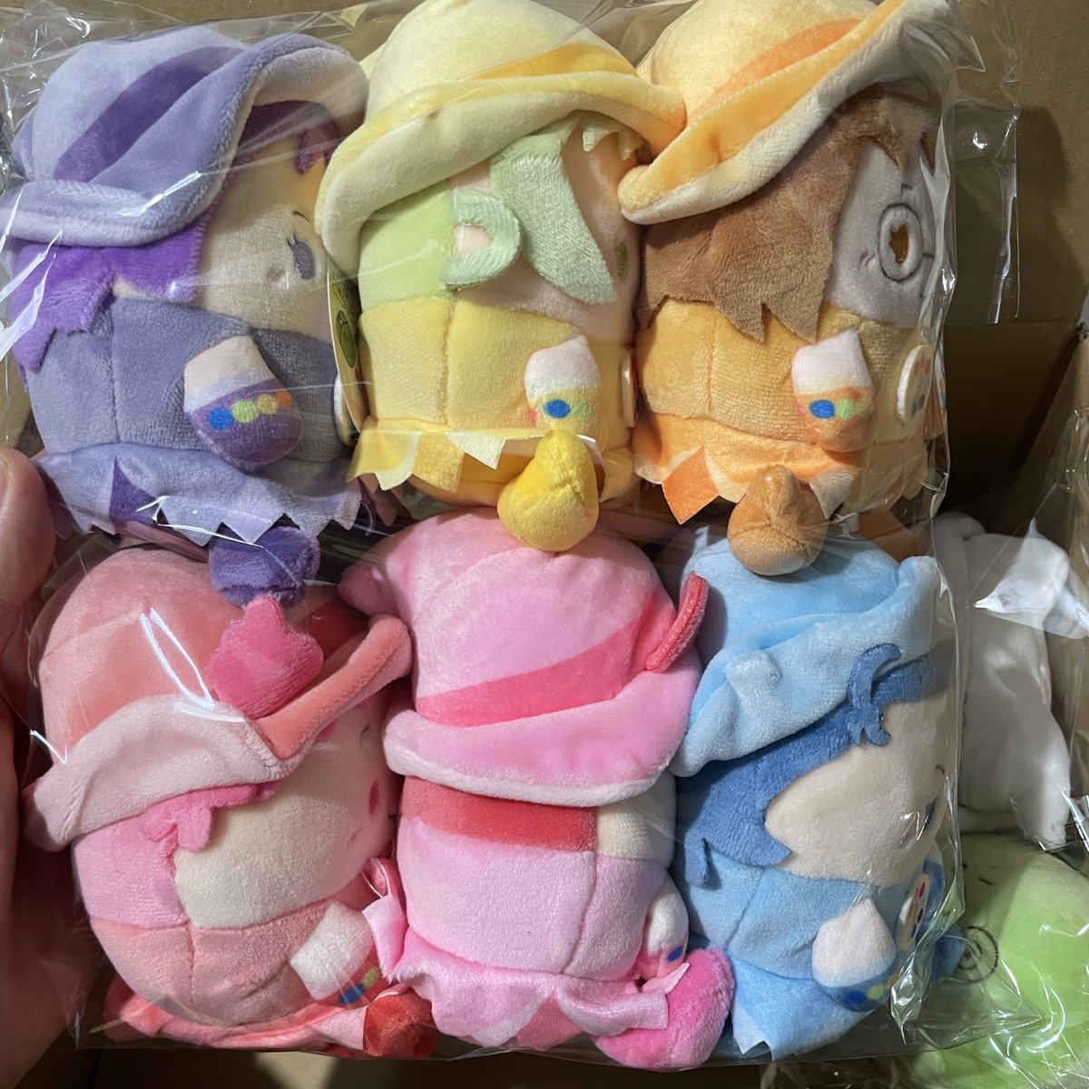 sannfunn90's tweet photo. ของหิ้วหน้าร้านวันนี้ค่าา ใครอยากได้อะไร ทักมาถามได้น้าา ขอบคุณทุกลค.ทุกท่านที่ไว้ใจหิ้วกับเราค่ะ🙇♀️❤️
#sannfunnupdate #ตลาดนัดอนิเมะ #ตลาดนัดแม่มดน้อยโดเรมี #ตลาดนัดพรีเคียว #ตลาดนัดเจ้าหญิงแฝด https://t.co/qRst5wAqJb