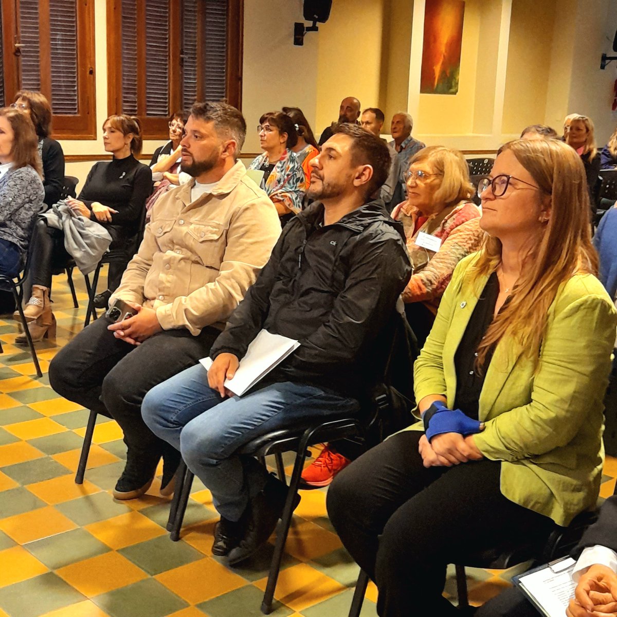 Llevé el beneplácito de la <a href="/LegislaturaCBA/">Legislatura de Córdoba</a> al "Congreso de Sostenibilidad Relacional", organizado por <a href="/NewHumanityNGO/">New Humanity International NGO</a>, que comenzó hoy en Alta Gracia, con sede simultanea en Italia 🌍

La Sostenibilidad Relacional enfatiza las interconexiones entre individuos, sociedad y
