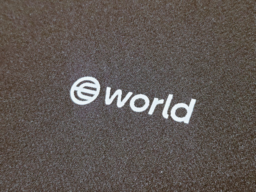 world_human_jp's tweet photo. Hello World https://t.co/8UmXYm7AJZ