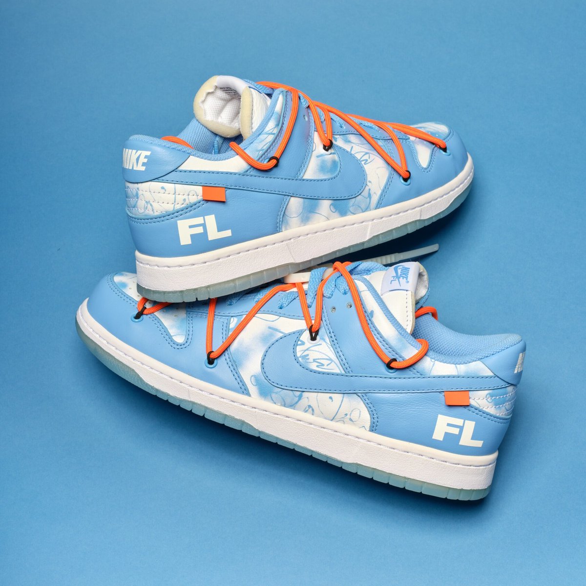 Off White x Futura Laboratories x Nike Dunk Low 🕊️🧡💙