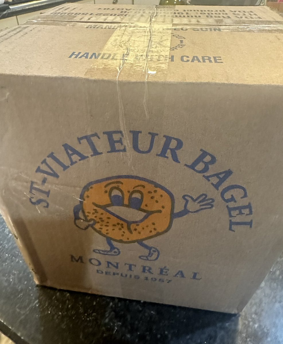 Special delivery 🥯 

<a href="/StViateurBagel/">StViateurBagel</a> 🇨🇦