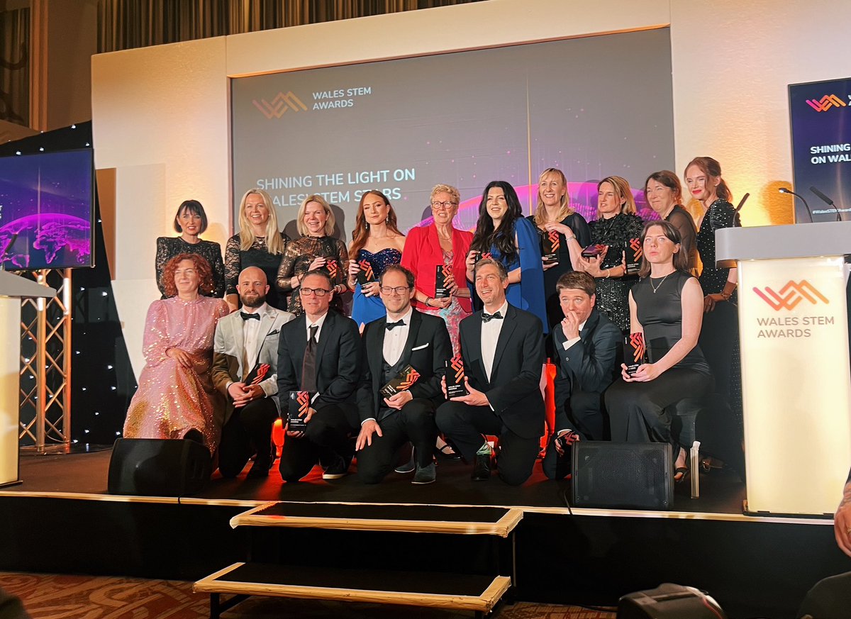 Alice Gray tweet media