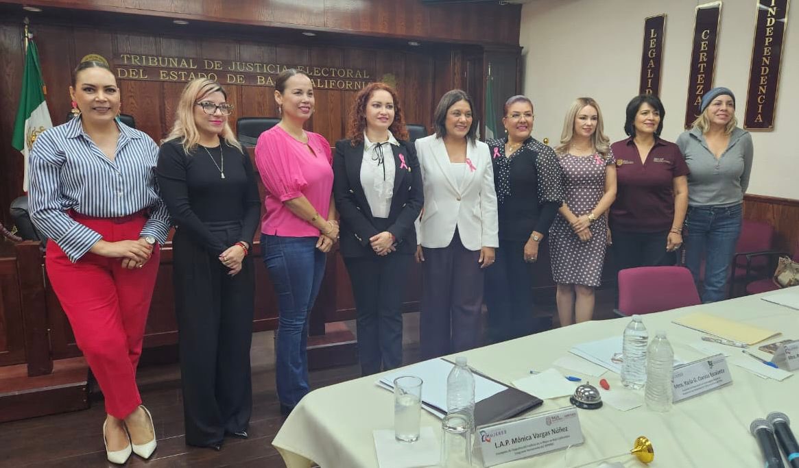 verajuarezf's tweet photo. ⚪️ | El día de ayer el Instituto de la Mujer del Estado B.C. asumió la presidencia del @oppmujeresbc. 👏🏼

⚪️ | Felicito a la Lic. Mónica Vargas Núñez, Directora de #INMUJER en Baja California, le deseo éxito en la encomienda. 📝

⚪️ | Mis felicitaciones para la Mtra. Karla Cuevas Escalante por su excelente trabajo durante el tiempo que estuvo al frente del observatorio.