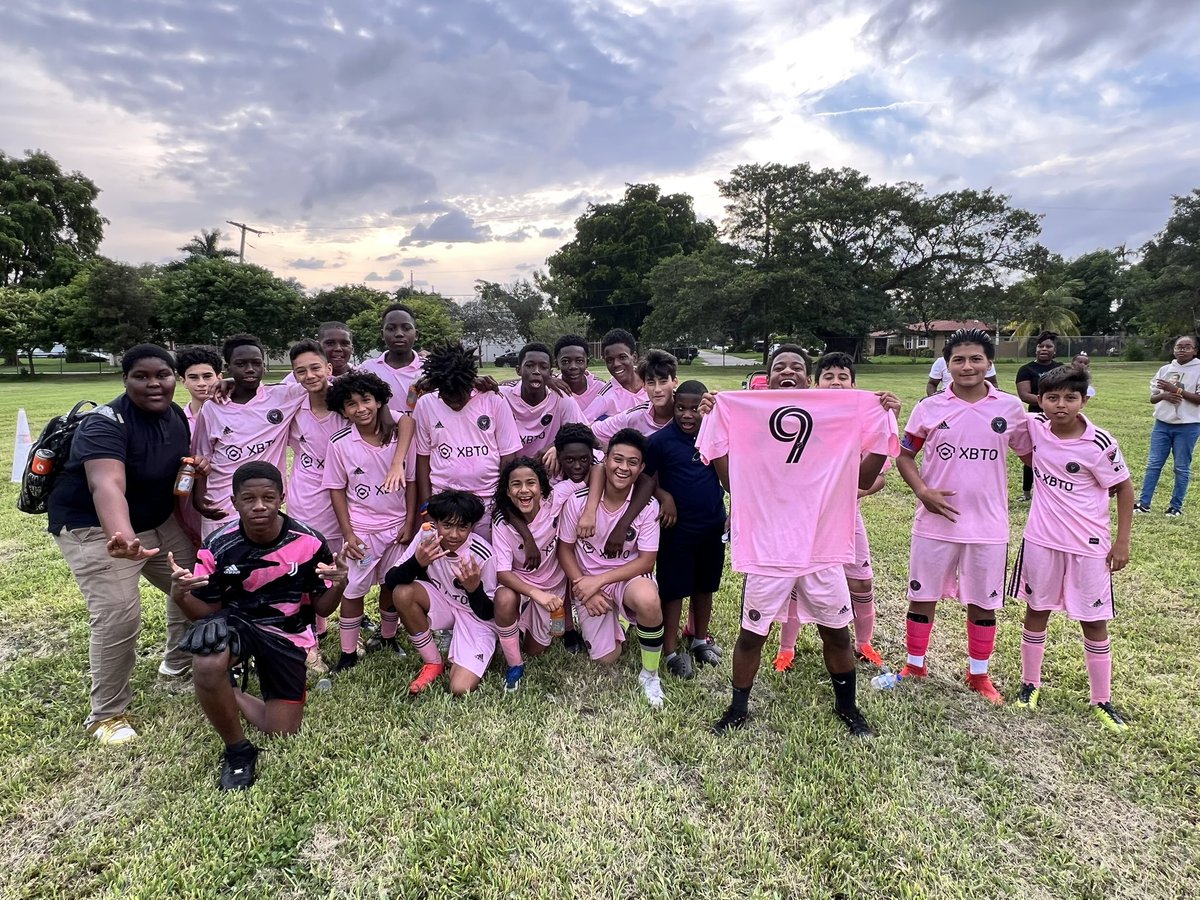 HoraceMannmdcps's tweet photo. Congratulations to our soccer team winning against Sunny Isles 6-2! Our fantastic Coach Mr. Russell keeps our students head in the game! @MiamiDolphins @MDCPSCentral @MsSwainCRO #horacemann #soccer https://t.co/LC3o9le8ST