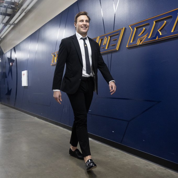 Photo of Luke Schenn walking into Bridgestone Arena