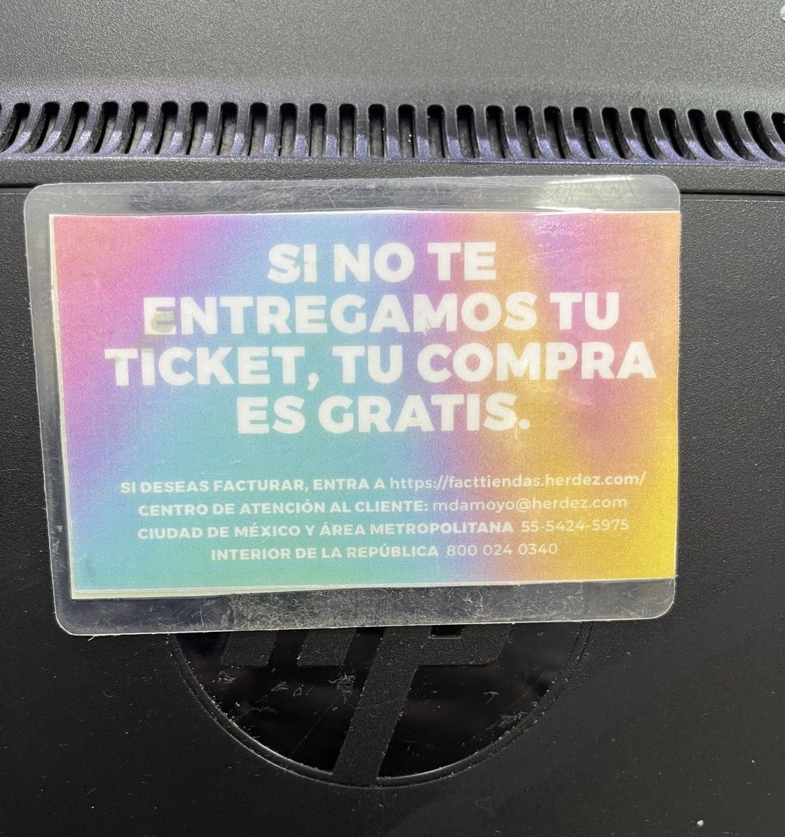PascMagal's tweet photo. @moyoyogurt fui a la sucursal de Madero en CDMX me trataron muy mal por pedir mi ticket me tuvieron esperando y no me lo dieron les dije que mi compra sería gratis como la política que uds tienen en la caja y me dijeron que me esperara a que los de sistemas recuperaran mi ticket https://t.co/00G2b4aCE8