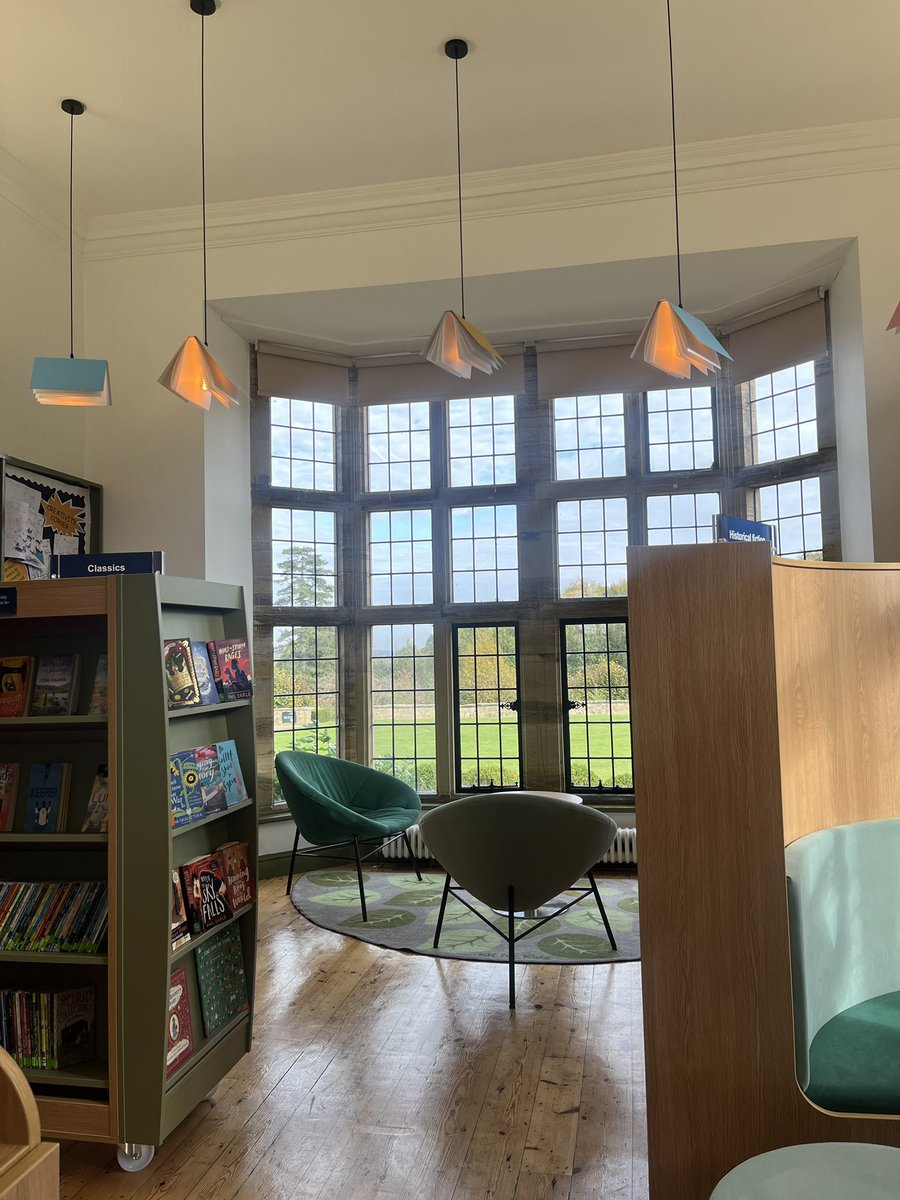 RPPS_Library's tweet image. I love visiting other #schoollibraries for #CPD. Thank u @SomerhillKent Being a #schoollibrarian can be isolating so this is vital. We shared practice; learnt lots from each other; & I spoke with a panel about the ⬆️benefits of the @uksla conference in June #edutwitter #lipssee