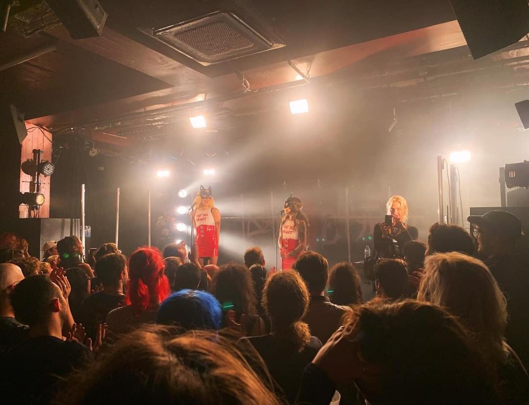 CultureDecibels's tweet photo. 9 septembre 2024… Crown the Witch Tour, la tournée européenne et ensorcelante de Bambie Thug ! Une étape parisienne… la Maroquinerie ! Une première partie, The Darklings !  #lamaroquinerie #bambiethug #crownthewitchtour #thedarklings #concert #livereport #cultureetdecibels. https://t.co/KTtL7aIOoZ