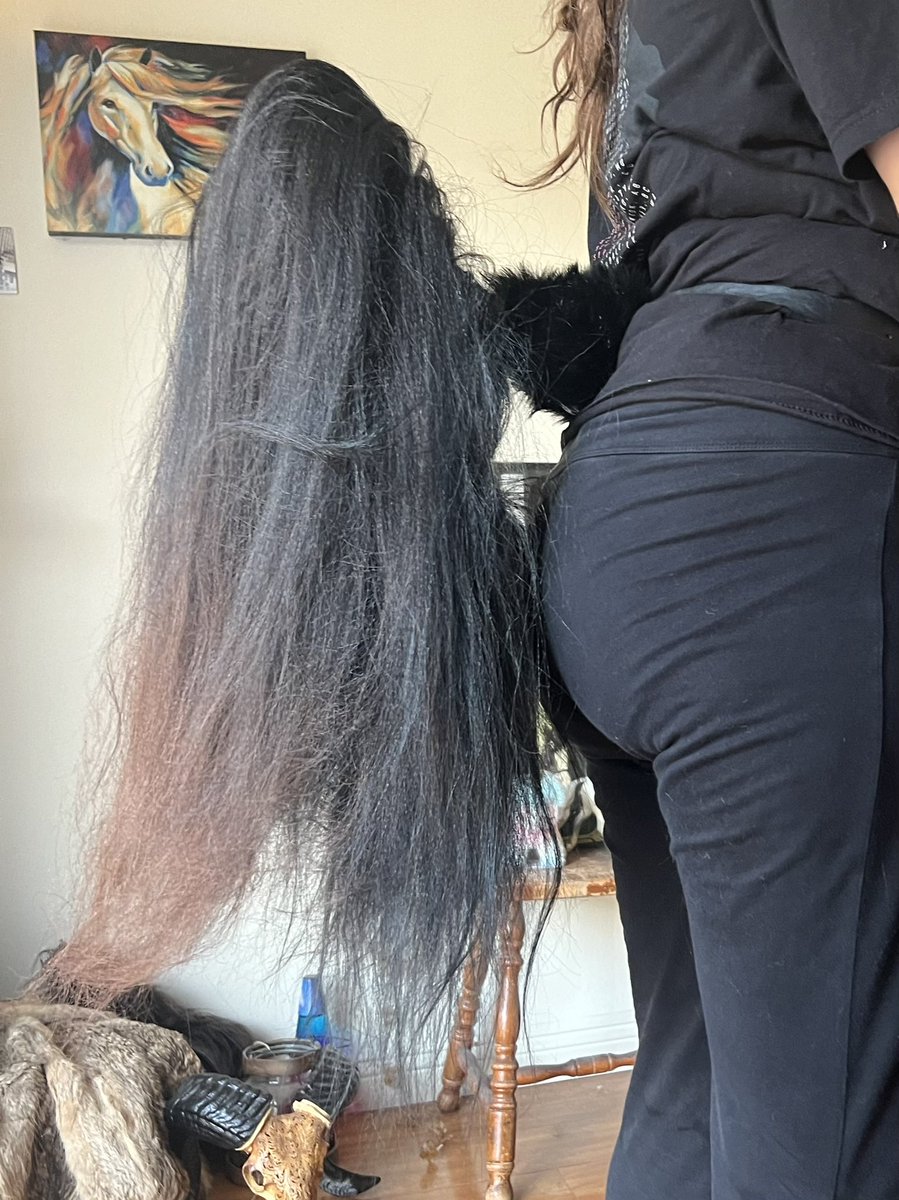 Did someone say fully poseable horse tails?! No? Just me?

Will be opening for these soon, stay tuned!