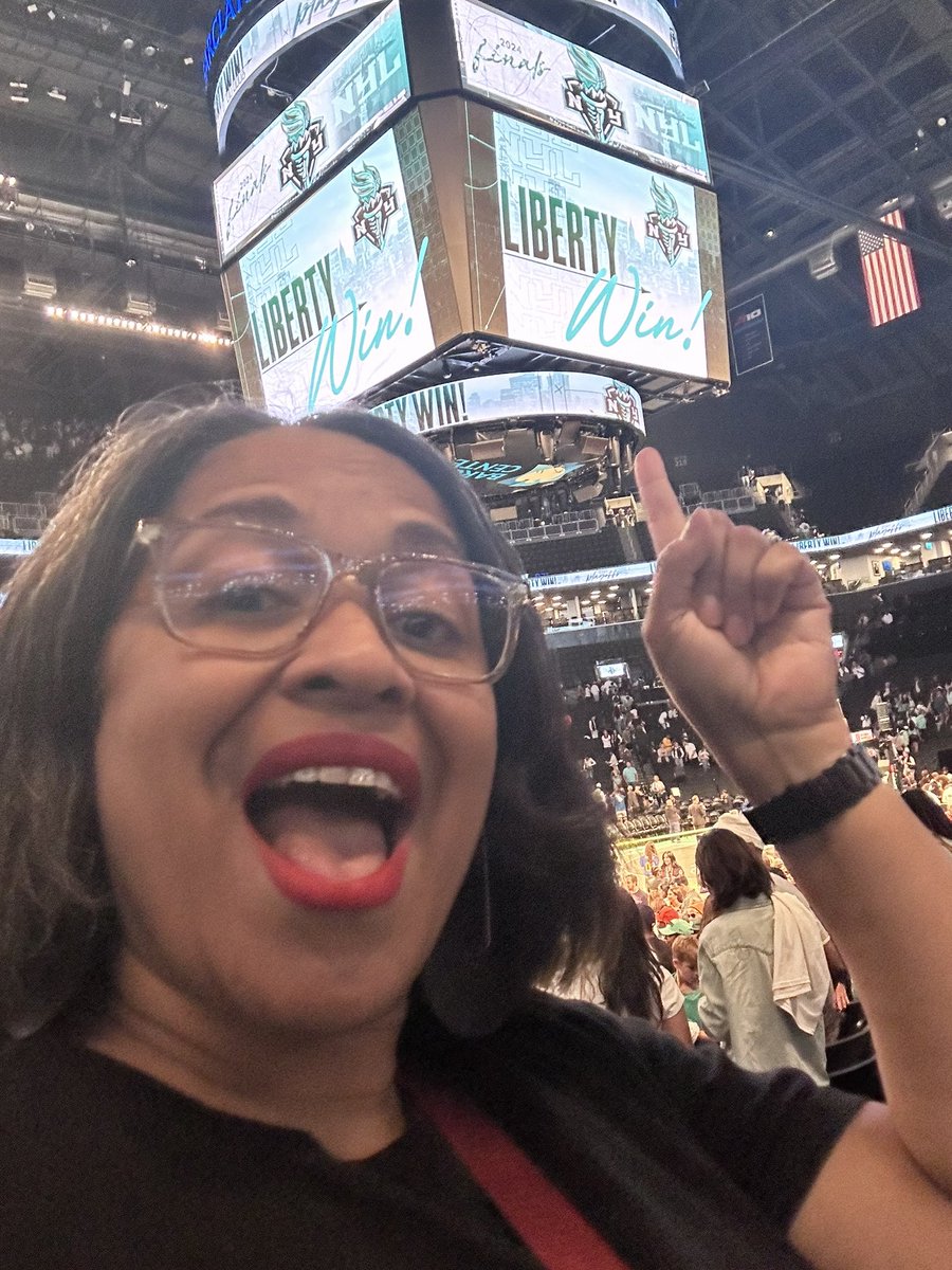 MichCaldeira's tweet photo. @robperez32 @WNBA Lucky enough to be in the building for Game 2. Fantastic game. Energy off the charts! https://t.co/PS9bXmlaQM