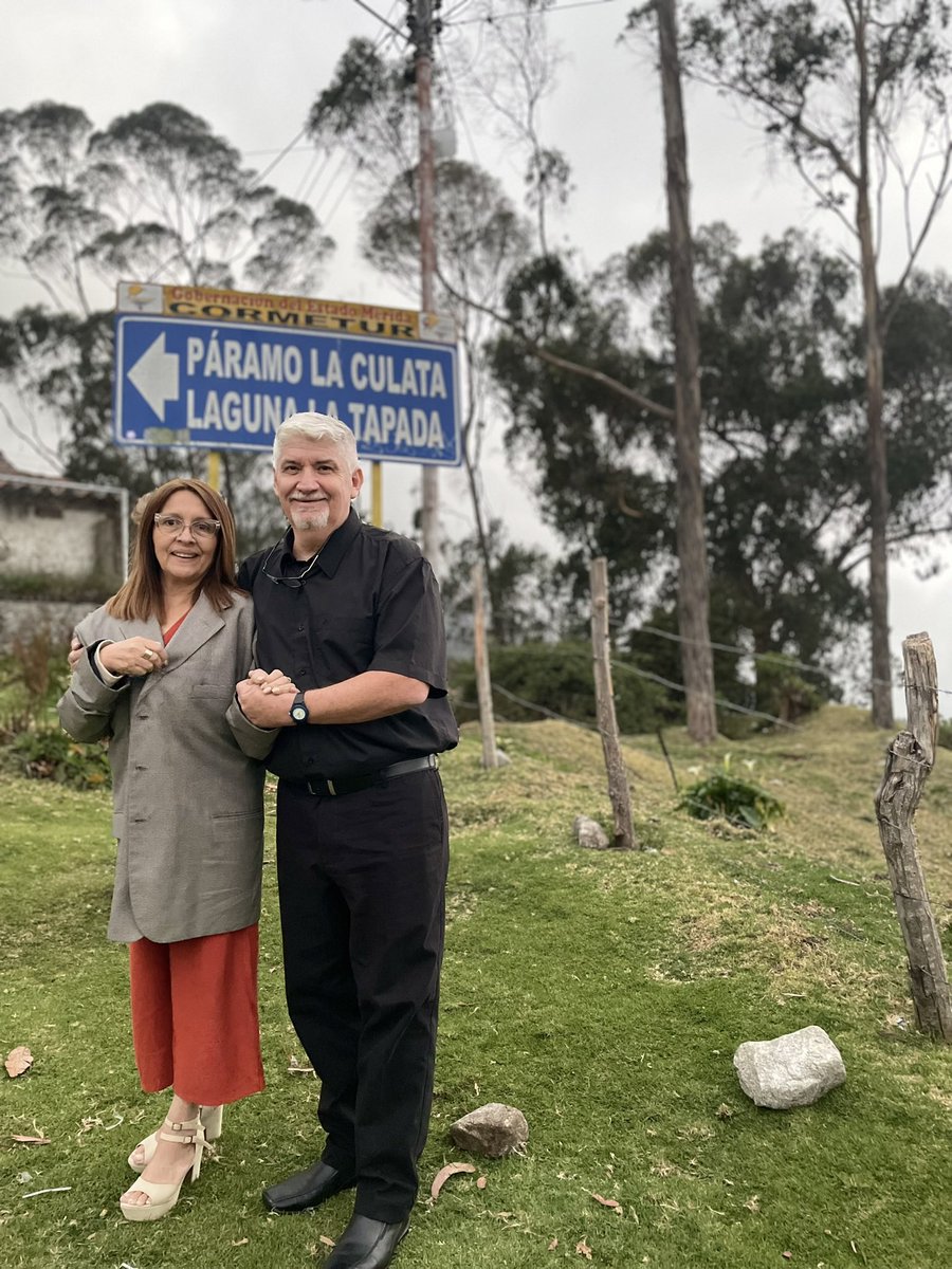 _MoralesEduard's tweet photo. Hola, mi nombre es Eduard Morales. Mi papá, Gerardo necesita una cirugía de revascularizacion coronaria debido a que gran parte de sus arterias coronarias se encuentran obstruidas, es un procedimiento sumamente costoso. Si me ayudan por favor a difundir sería de gran ayuda 🙏🏼 https://t.co/10jabDQXbO