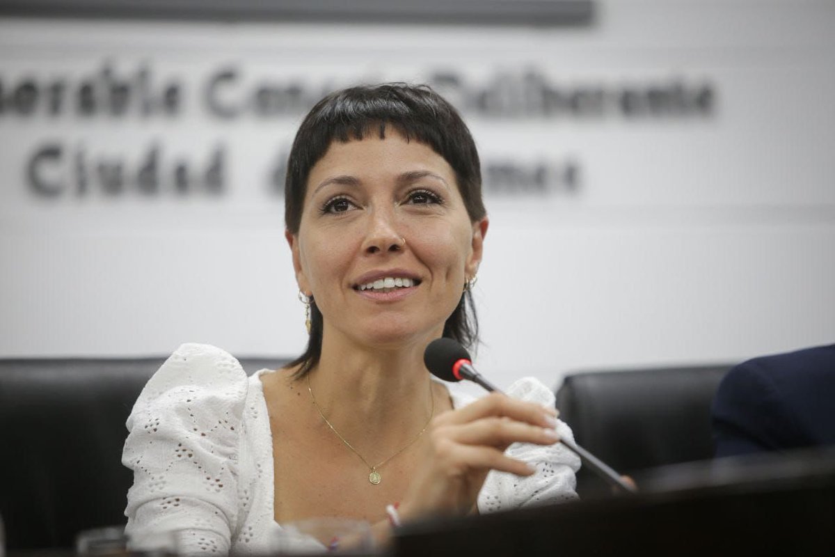 MARCELOFAVAOK's tweet photo. ABUSABAN DE UN BEBE DE 8 MESES.

EL BEBE FALLECIO "POR INSUFICIENCIA CARDIACA", SE DETERMINO POSTERIORMENTE, QUE ERA "ABUSADO DONDE ESTABA A RESGUARDO EN UN HOGAR DE NIÑOS" EN QUILMES. NADIE DE LA SECRETARIA DE LA NIÑEZ DE LA MUNICIPALIDAD, CONTROLABA, MAYRA MENDOZA ? https://t.co/WPk7Q8LwIM