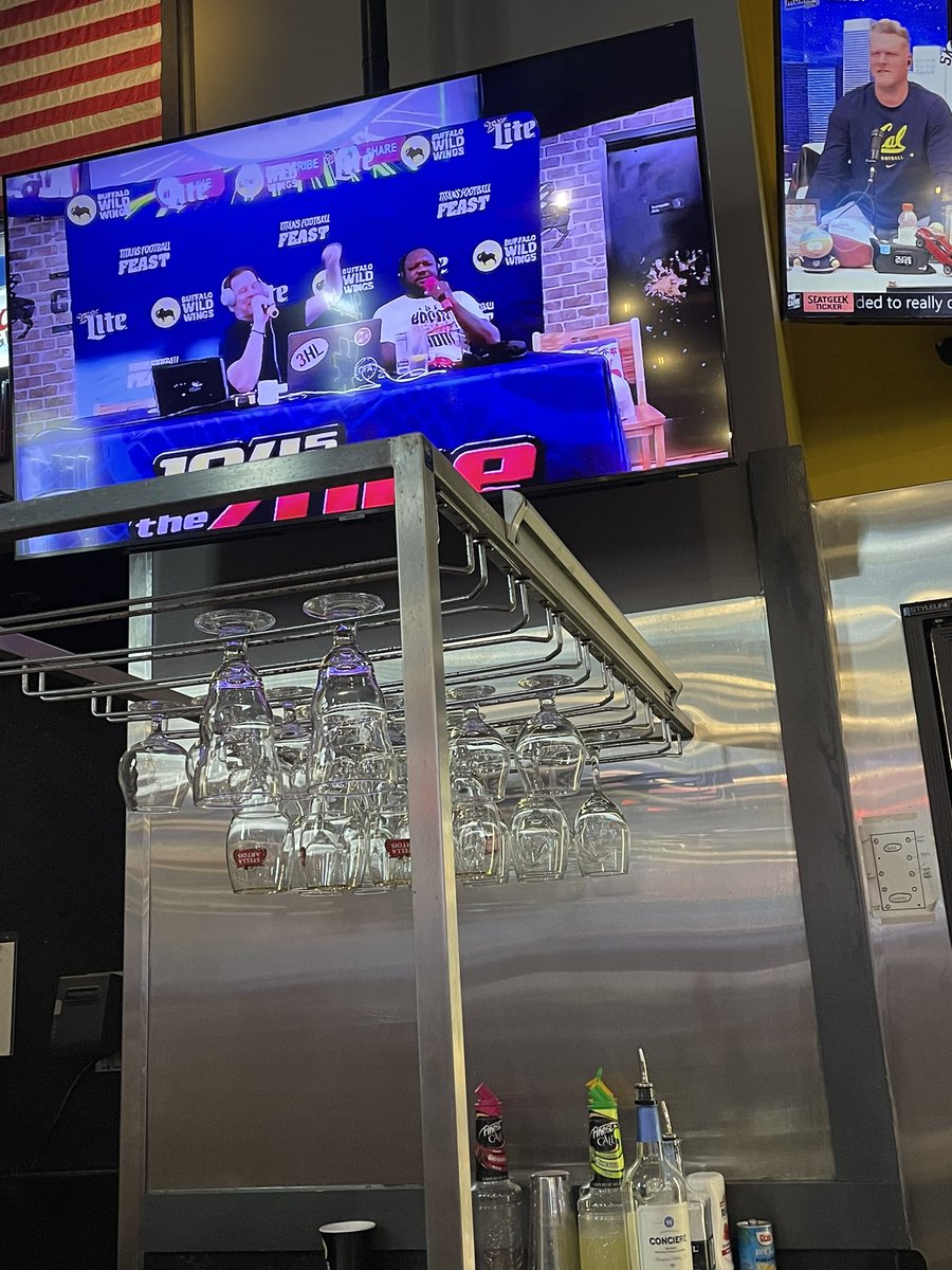 jsdowdy's tweet image. Listen every day but what the hell are these two VFLs doing on my Bdubs TV in Kentucky? @TheRonSlay @brentdougherty @3HL1045