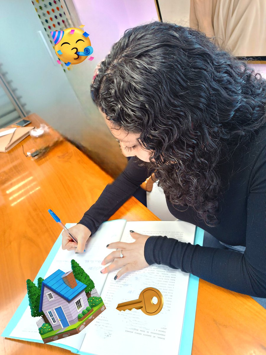 SanVincent5's tweet image. Por esto trabajamos todos los días.
En @SOC_multiops es un placer servirles y acompañarlos en el logro de sus sueños 🏡

#JuntosLoHacemosReal
#CambiamosVidas

#CréditosHipotecarios