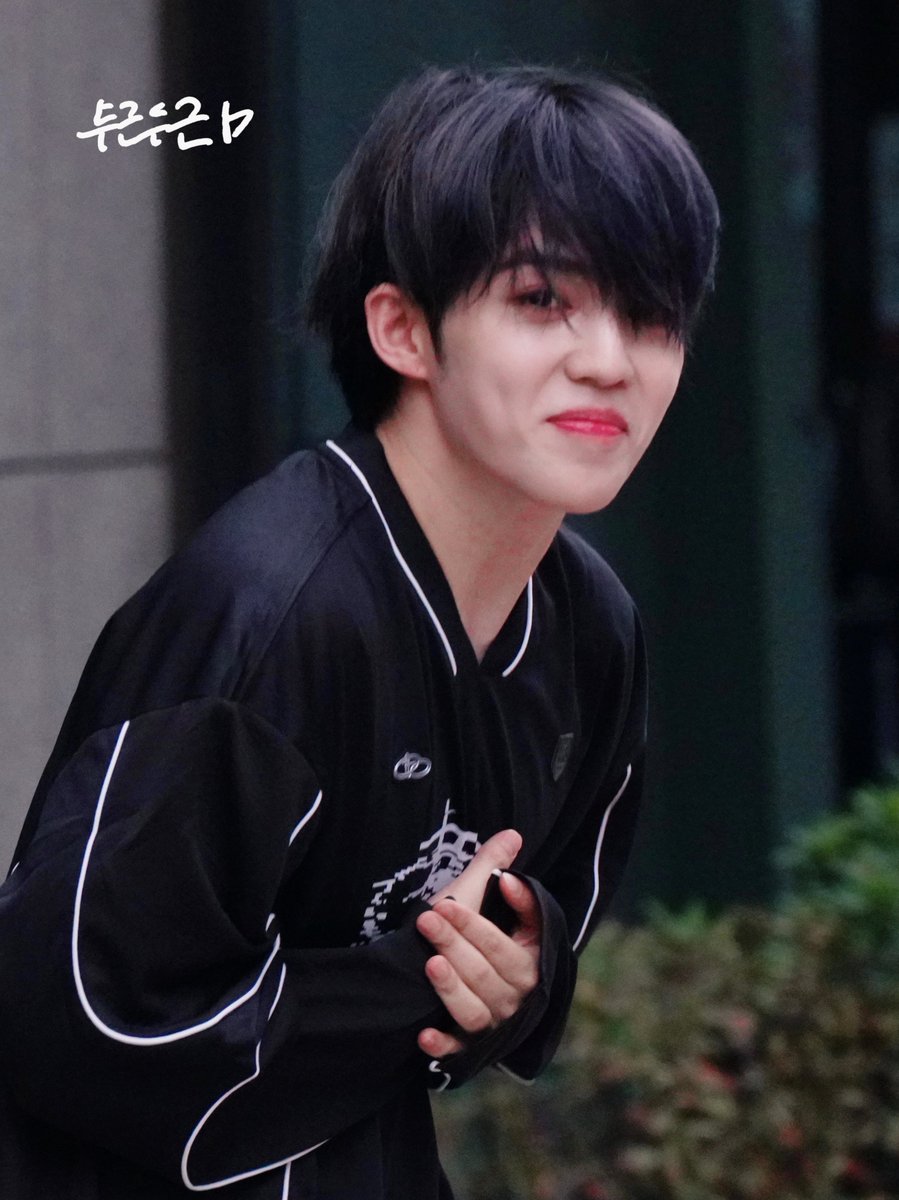 Pitapat808's tweet photo. 241018 pre

왜 이렇게 귀엽게 나가?????

#SEVENTEEN #세븐틴 #에스쿱스 #SCOUPS #エスクプス https://t.co/BLyuCRBw20