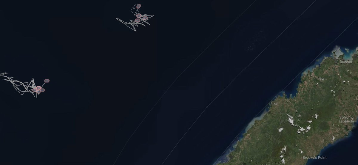GordianKnotRay's tweet photo. 🇨🇳#China has deployed 2 groups of maritime militia ships to patrol features just 40-50nm from the 🇵🇭#Philippines' island of Palawan. Four are near Bombay Shoal, while six more are near Northeast Investigator & Royal Captain Shoals.