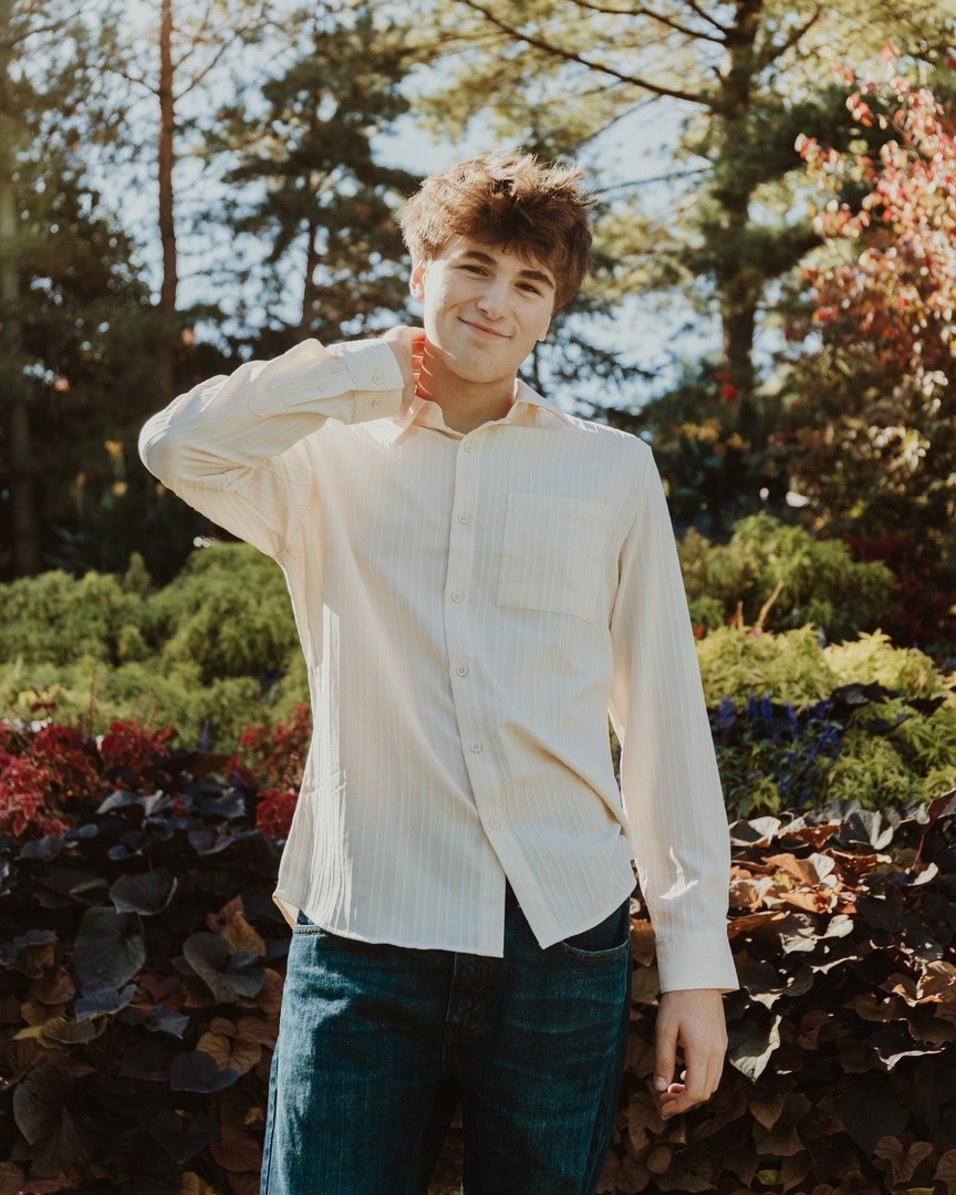 katedecoste's tweet photo. During his session he kept saying, "I am not good at pictures." as he would just naturally pose.  His mom and I got a kick out of that!

Grayson | DC West | 2025

#katedecostephotography #katedecosteseniors #seniorsessionvibes #nebraskaseniorphotographer #nebraska #seniorpics #… https://t.co/Wlx2EyneI0