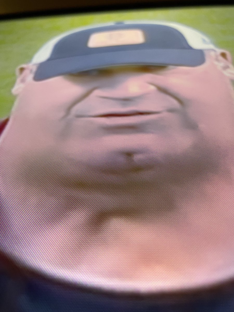 EarlOfTheNut's tweet photo. Almost time. #BelieveInTheChin #CommitToBillOBrien #HowDeepIsYourChin https://t.co/j4ArIkv8Li