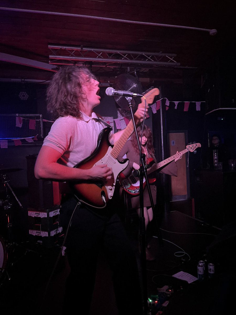 emmaat45rpms's tweet photo. . @the_battenberg were face meltingly good tonight @SwnFestival https://t.co/R7UVZgO6kt