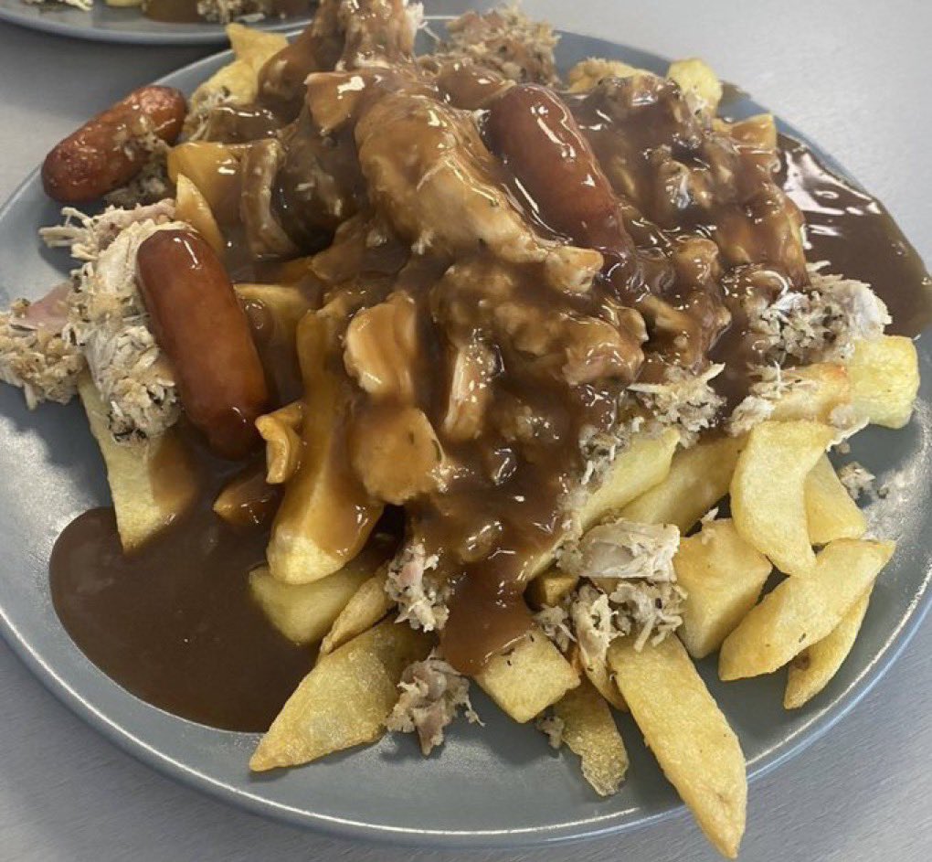 UlsterEats's tweet photo. It looks ok, but not as good as SD Catering on the Shankill Road… https://t.co/ccCWO2XIxL