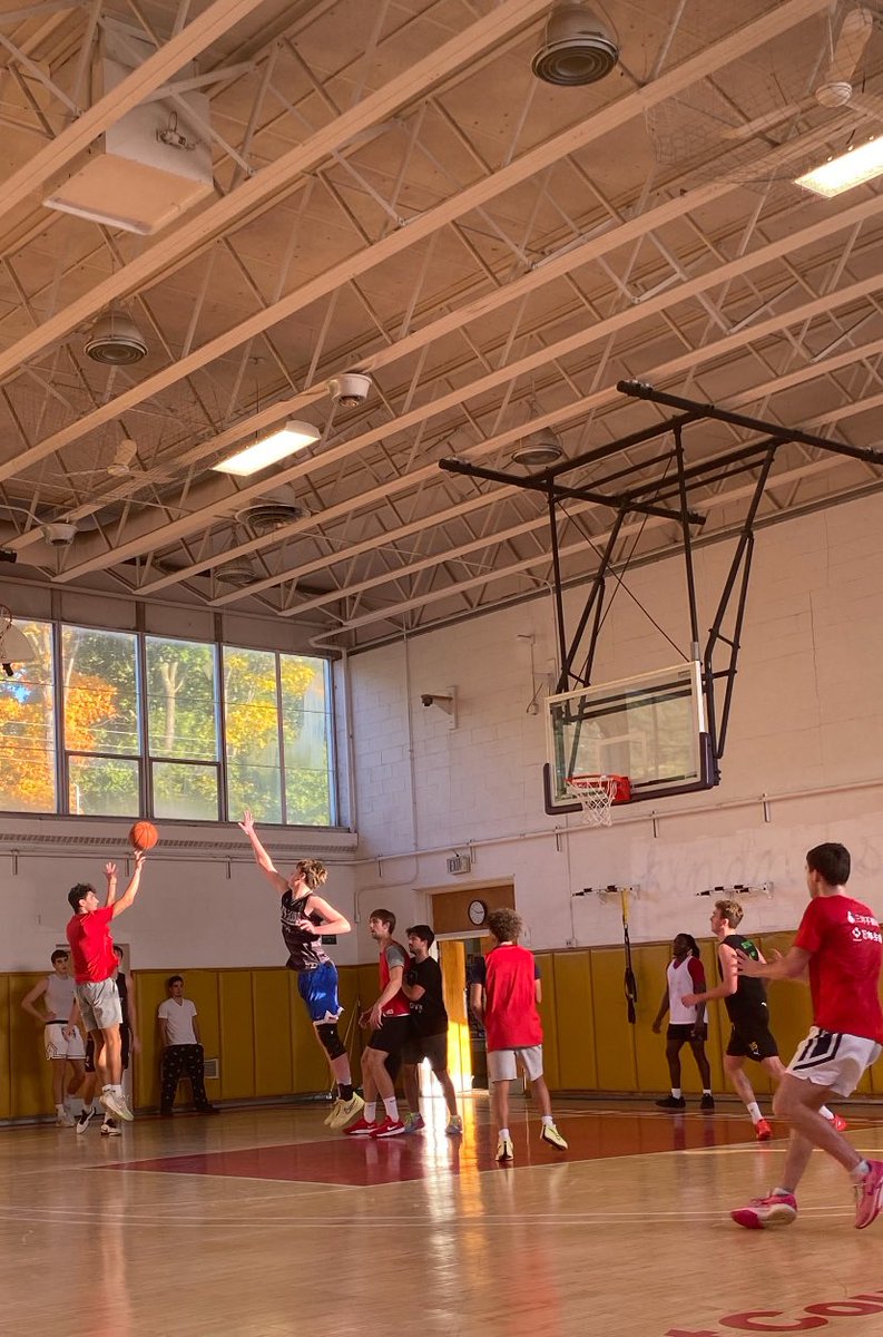SuperPreps's tweet photo. Great hoops culture and skilled players from all corners of the earth @ISAHoosac. Appreciate the hospitality! https://t.co/jR2aaFlDGp