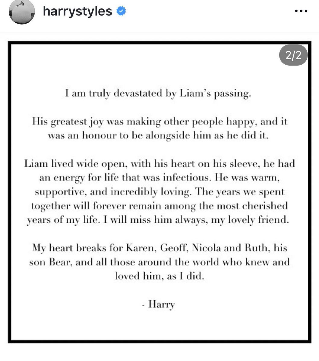 1D Updates tweet media