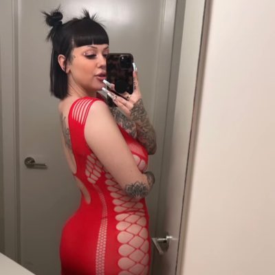 daisyloner32's tweet photo. #NewProfilePic https://t.co/FIlWqHUXNf