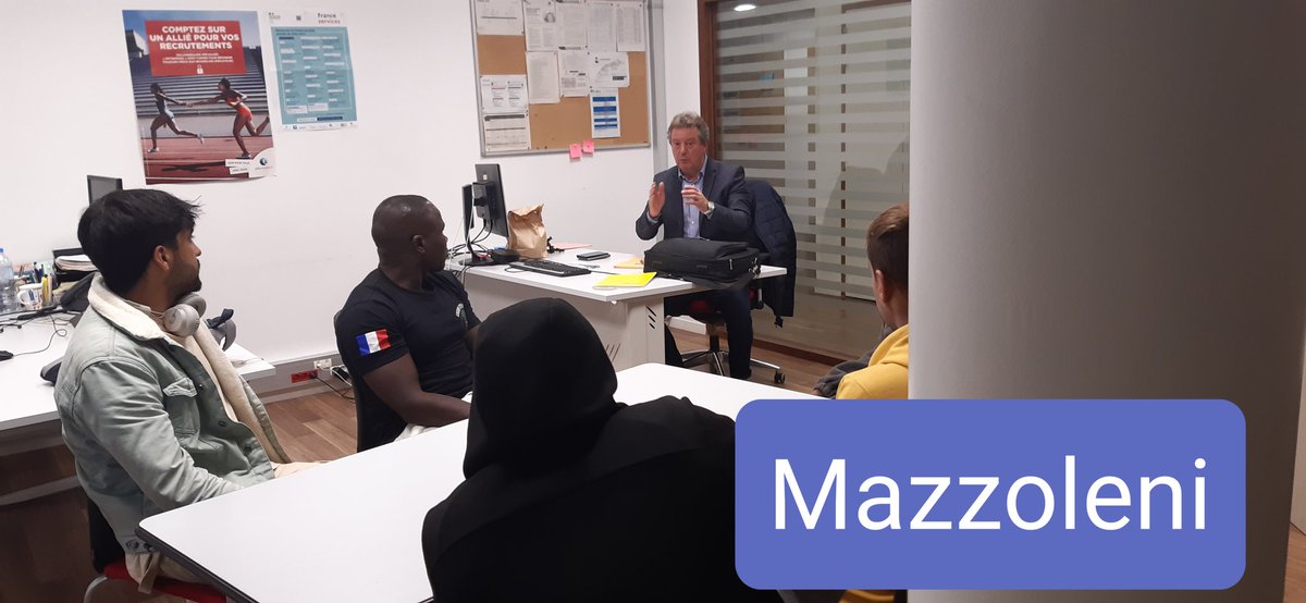 #Tousmobilisés hier soir à l 'agence #FrancetravailDreux avec #FrancetravailVernouillet
Pour le ❇4ème
 🎯#AFTERWORK #BTP!
🔎Chantier ouvert aux #candidats #polyvalents:
🌞28 #postulants et 
✅5 #entreprises dont
#Humando
 #promotion #immersionfacilitée #POE 👍 objectif emplois!