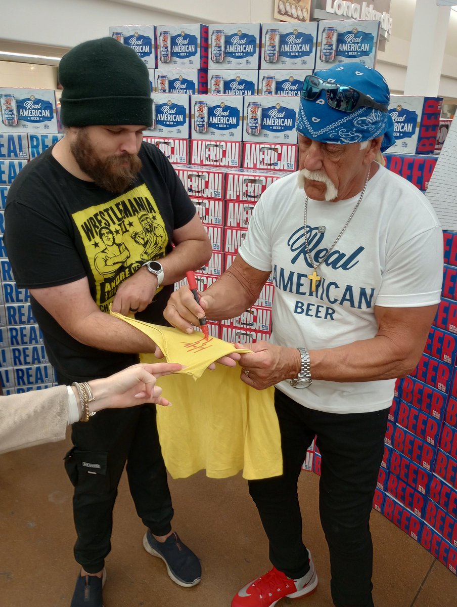 SmashNSlam89 tweet media