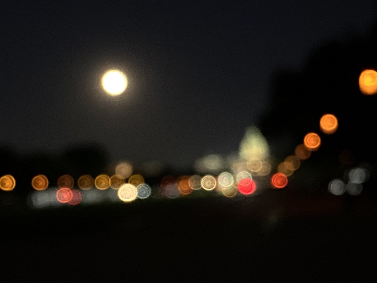 JimHavard's tweet photo. Beautiful evening in DC @capitalweather https://t.co/wEz0IfeVNl