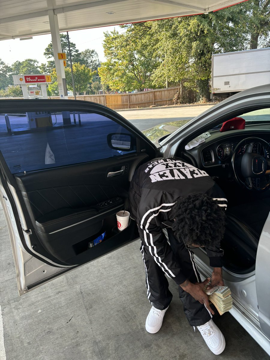 RymMain's tweet image. Return of the Macc 😭