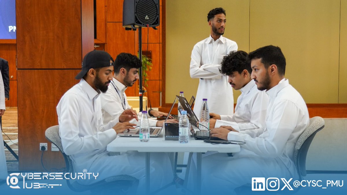 CYSC_PMU's tweet photo. مقتطفات من مسابقة التقط العلم🚩..

نشكر كل من ساهم وشارك معنا في نجاح هذه المسابقة المميزة، من مشتركين ، ومنظمين، ومتطوعين. نتطلع للمزيد من الفعاليات المليئة بالتحديات والإبداع في المستقبل!! https://t.co/vsdo4UOpo9