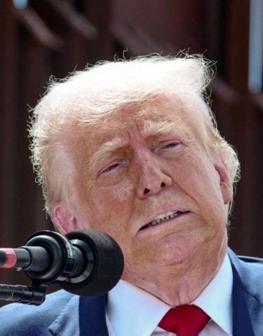 robbyusea's tweet photo. #TrumpIsTooOldToBePresident
#TrumpIsInCognitiveDecline
#TrumpIsNotWell
#DropOutOldManTrump https://t.co/NL8HhSShM4