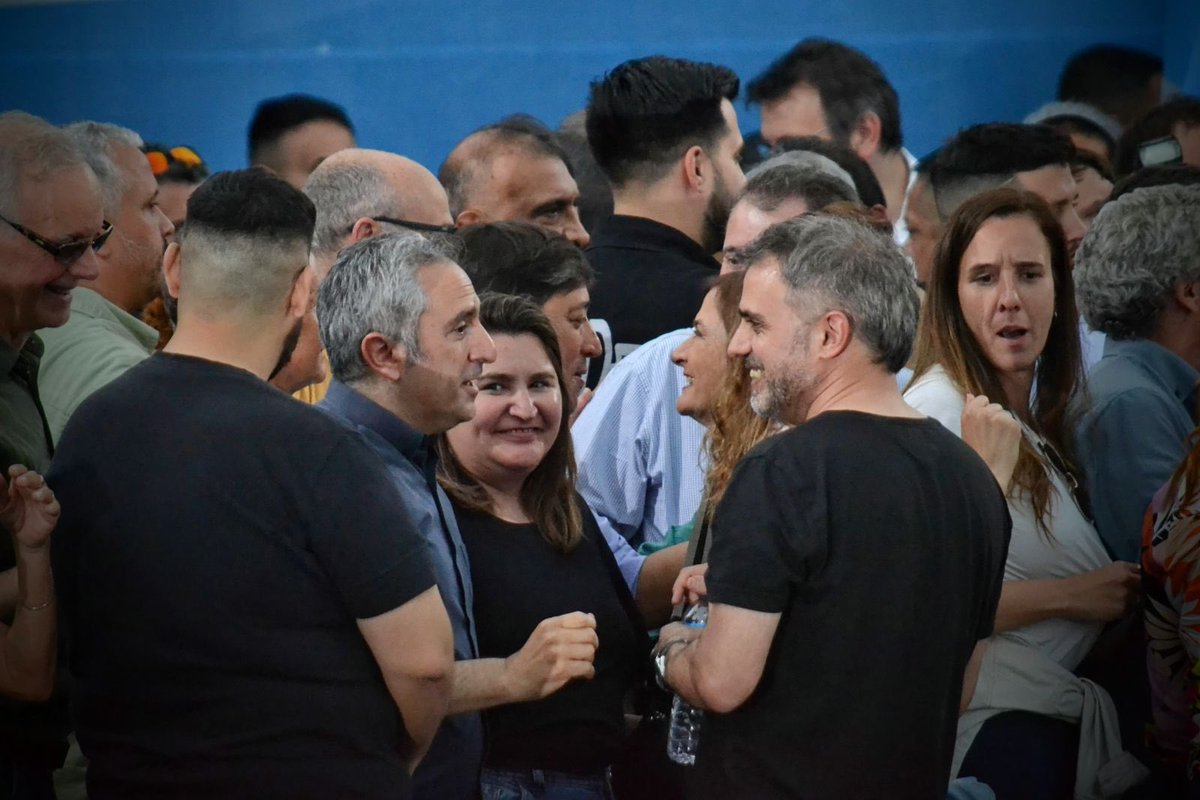 gabgodoybb's tweet photo. En el #DíaDeLaLealtad estuvimos junto al gobernador @kicillofok en Berisso, KM 0 del Peronismo, para recordar el día en el que el pueblo se hizo protagonista de su destino, convocados para empezar a construir una nueva esperanza colectiva como se hizo aquel día con el General Perón ✌🏼🇦🇷