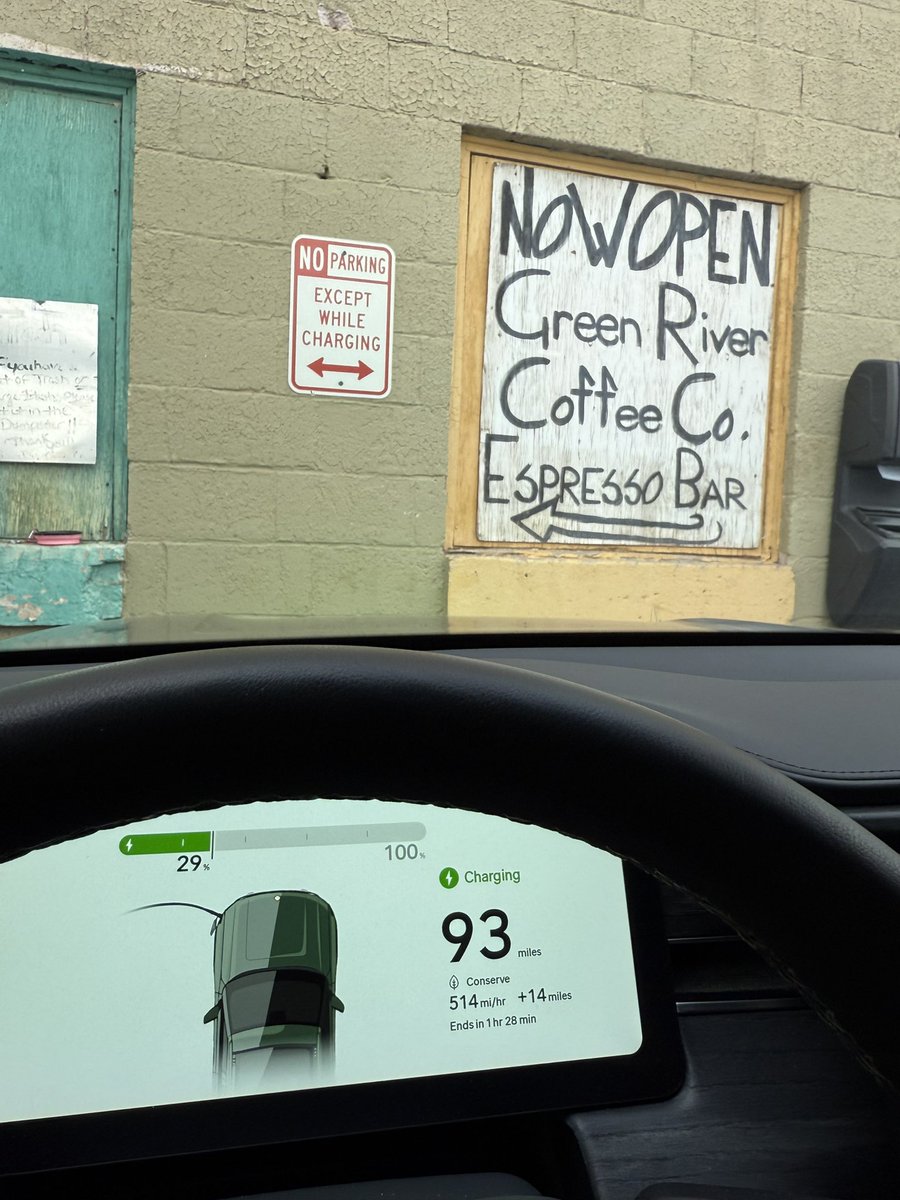 OneBoardGamer's tweet image. Sf to MI, took the mid route through Vegas 😉…love driving through Utah with the R1T…it EATS highways and mountains for breakfast 💪🏼😤 @itskyleconner favorite spot…Green River Coffee!